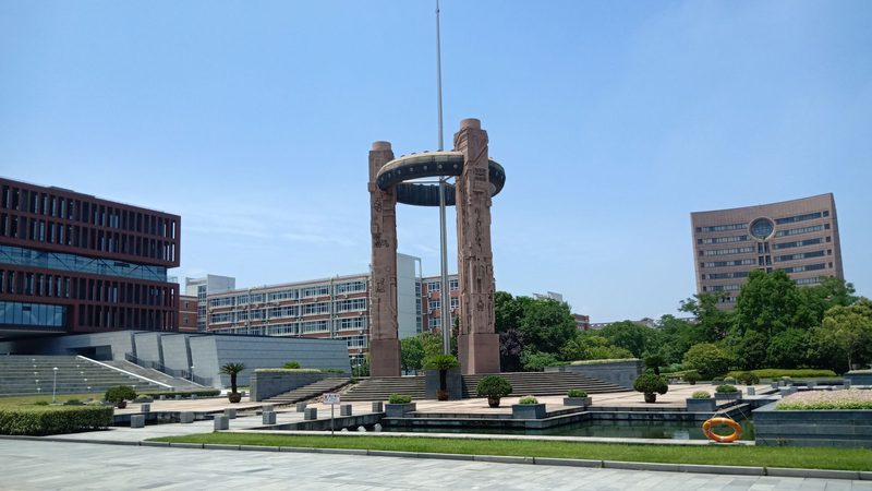 电路板定制：五大关键注意事项，保障品质与性能
